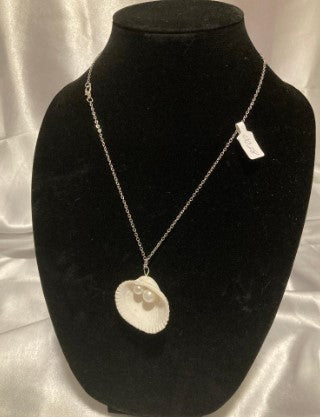 Sea Shell Necklace from Coastal Beaches and Dives (Sku 0028)